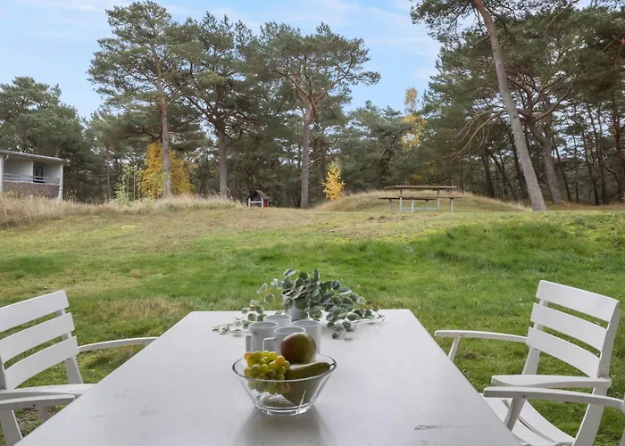 1 Bedroom Lovely In アパート