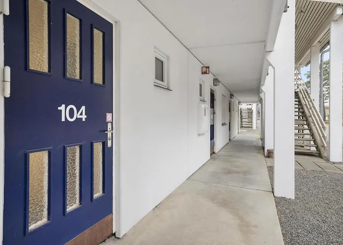 1 Bedroom Lovely In *